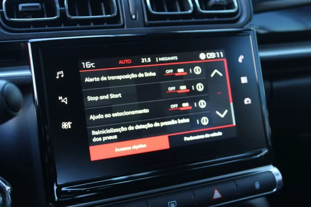 Citroën C3 2024 - 16400 EUR, 11 km - AUTO.MOTO.pt - 11km - foto 11 de 14