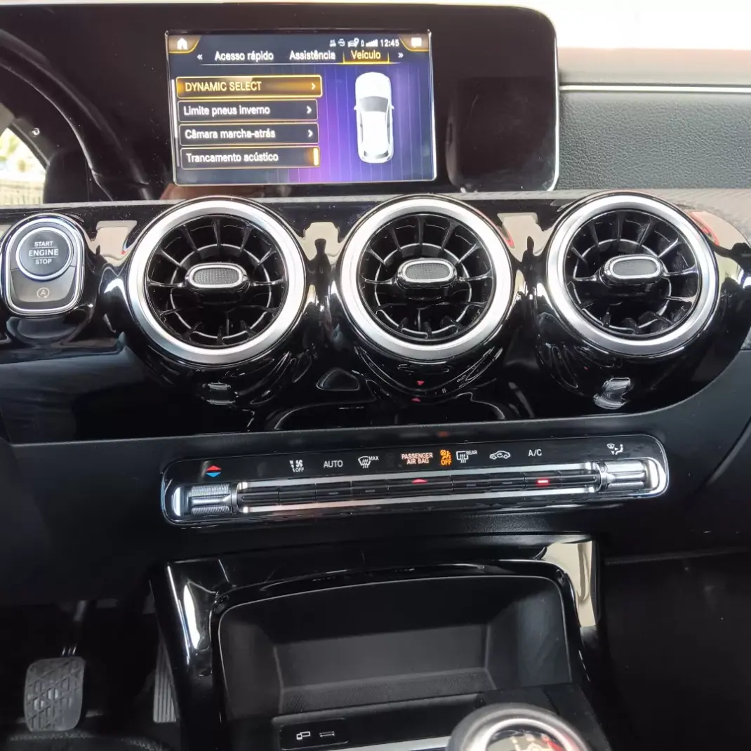 Mercedes-Benz A 180 2021 - 26500 EUR, 83875 km - AUTO.MOTO.pt - 83875km - foto 25 de 30