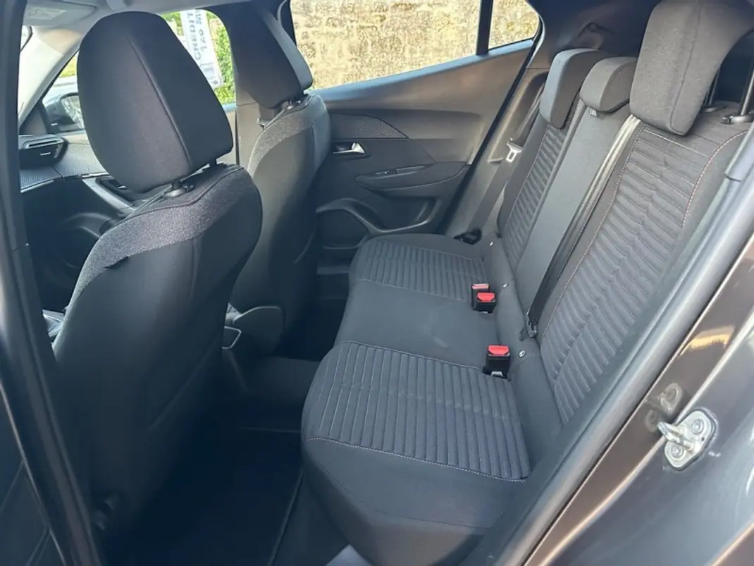 Peugeot 2008 2021 - 16500 EUR, 158900 km - AUTO.MOTO.pt - 158900km - foto 41 de 52