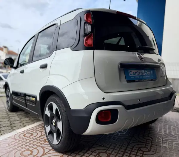 Fiat Panda 2025 - 13950 EUR, 14000 km - AUTO.MOTO.pt - 14000km - foto 7 de 28