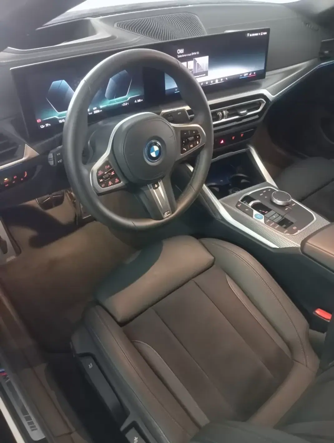 BMW i4 2023 - 39500 EUR, 33000 km - AUTO.MOTO.pt - 33000km - foto 21 de 29