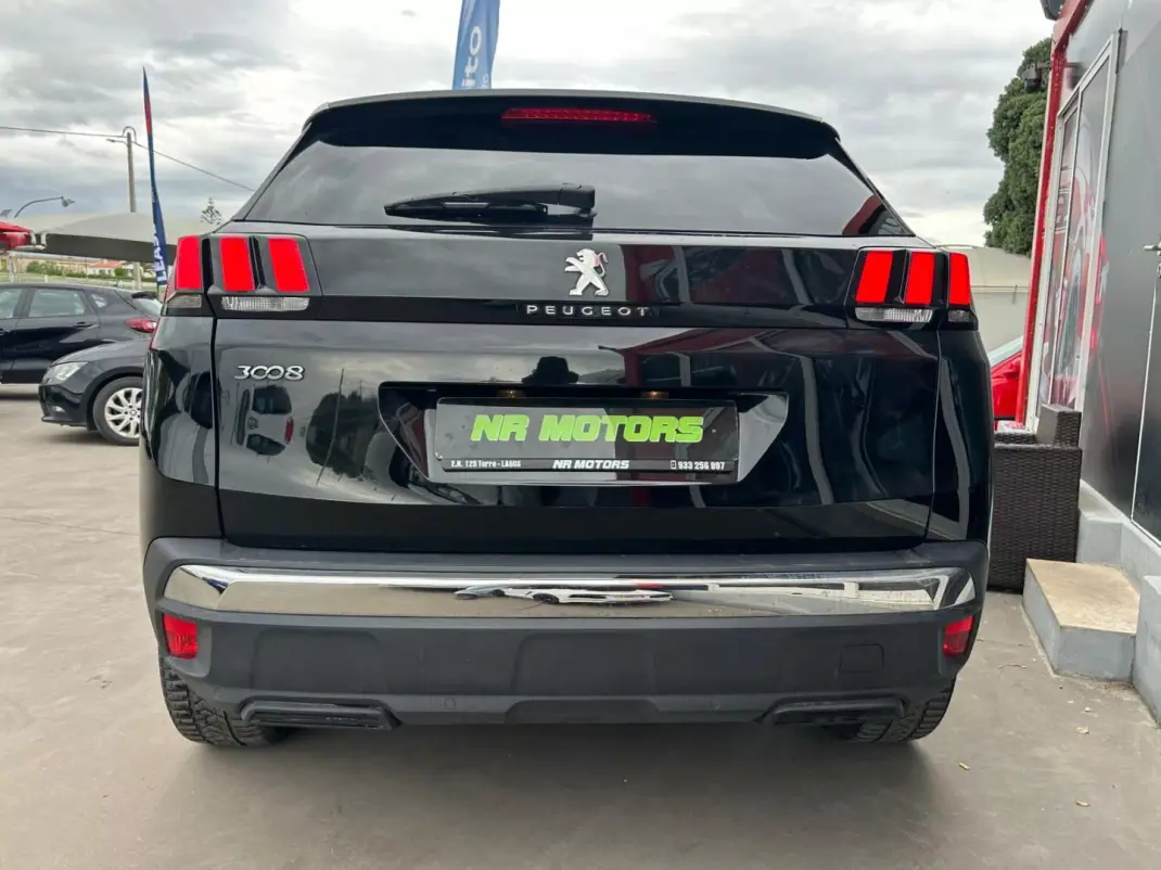 Peugeot 3008 2019 - 19990 EUR, 127500 km - AUTO.MOTO.pt - 127500km - foto 7 de 19