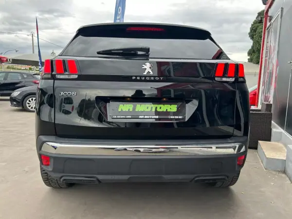 Peugeot 3008 2019 - 19990 EUR, 127500 km - AUTO.MOTO.pt - 127500km - foto 7 de 19