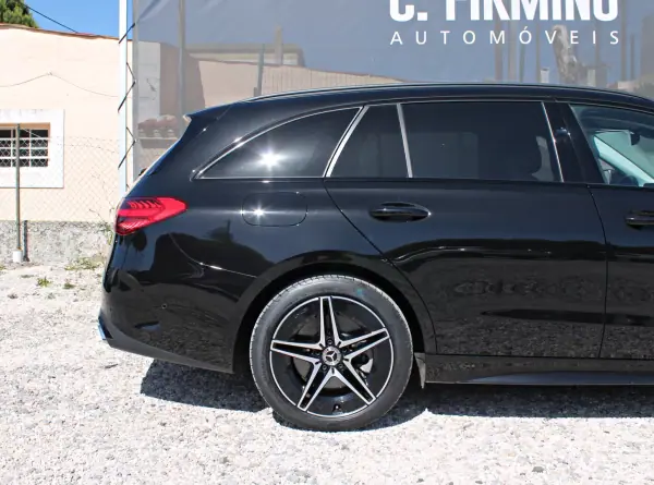 Mercedes-Benz C 300 2024 - 49990 EUR, 28094 km - AUTO.MOTO.pt - 28094km - foto 7 de 31