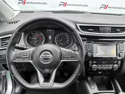 Nissan Qashqai 2018 - 17990 EUR, 95880 km - AUTO.MOTO.pt - 95880km - foto 15 de 27