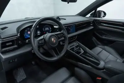 Porsche Macan 2024 - 87950 EUR, 16000 km - AUTO.MOTO.pt - 16000km - foto 19 de 60