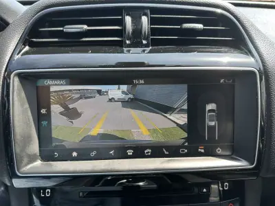 Jaguar F-Pace 2018 - 22500 EUR, 146000 km - AUTO.MOTO.pt - 146000km - foto 46 de 69