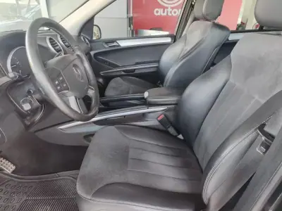 Mercedes-Benz ML 320 2006 - 17990 EUR, 269000 km - AUTO.MOTO.pt - 269000km - foto 11 de 32
