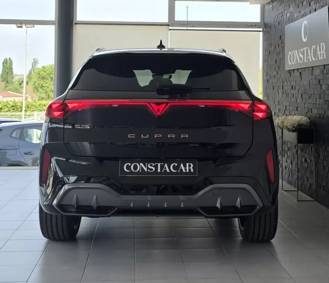 Cupra Terramar 2026 - 46750 EUR, 137 km - AUTO.MOTO.pt - 137km - foto 14 de 42