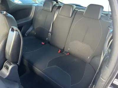 DS DS3 2017 - 13500 EUR, 140650 km - AUTO.MOTO.pt - 140650km - foto 6 de 18