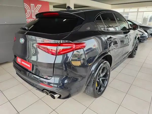 Alfa Romeo Stelvio 2021 - 63500 EUR, 68900 km - AUTO.MOTO.pt - 68900km - foto 12 de 33