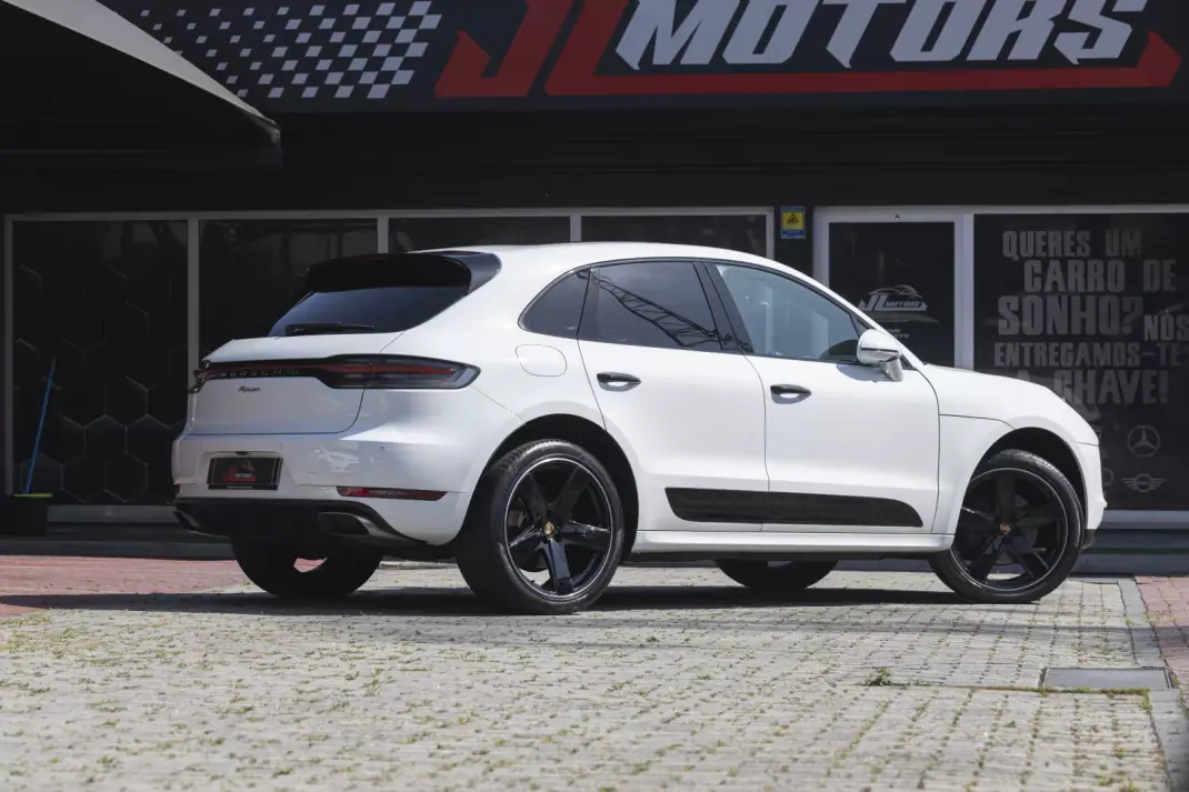 Porsche Macan 2018 - 53900 EUR, 89600 km - AUTO.MOTO.pt - 89600km - foto 29 de 40