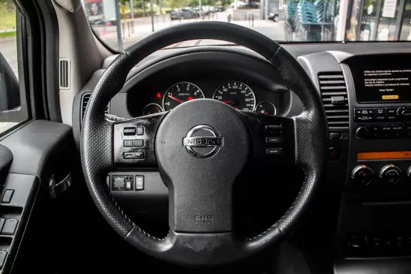 Nissan Pathfinder 2008 - 16900 EUR, 345990 km - AUTO.MOTO.pt - 345990km - foto 14 de 41