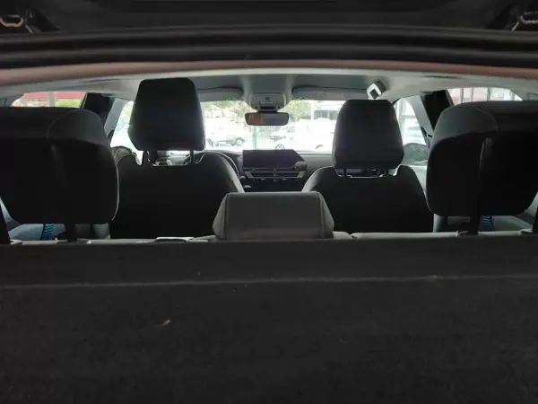 Citroën e-C4 2020 - 17750 EUR, 64000 km - AUTO.MOTO.pt - 64000km - foto 7 de 27