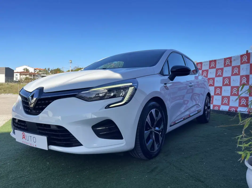 Renault Clio 2021 - 12490 EUR, 129465 km - AUTO.MOTO.pt - 129465km - foto 5 de 22