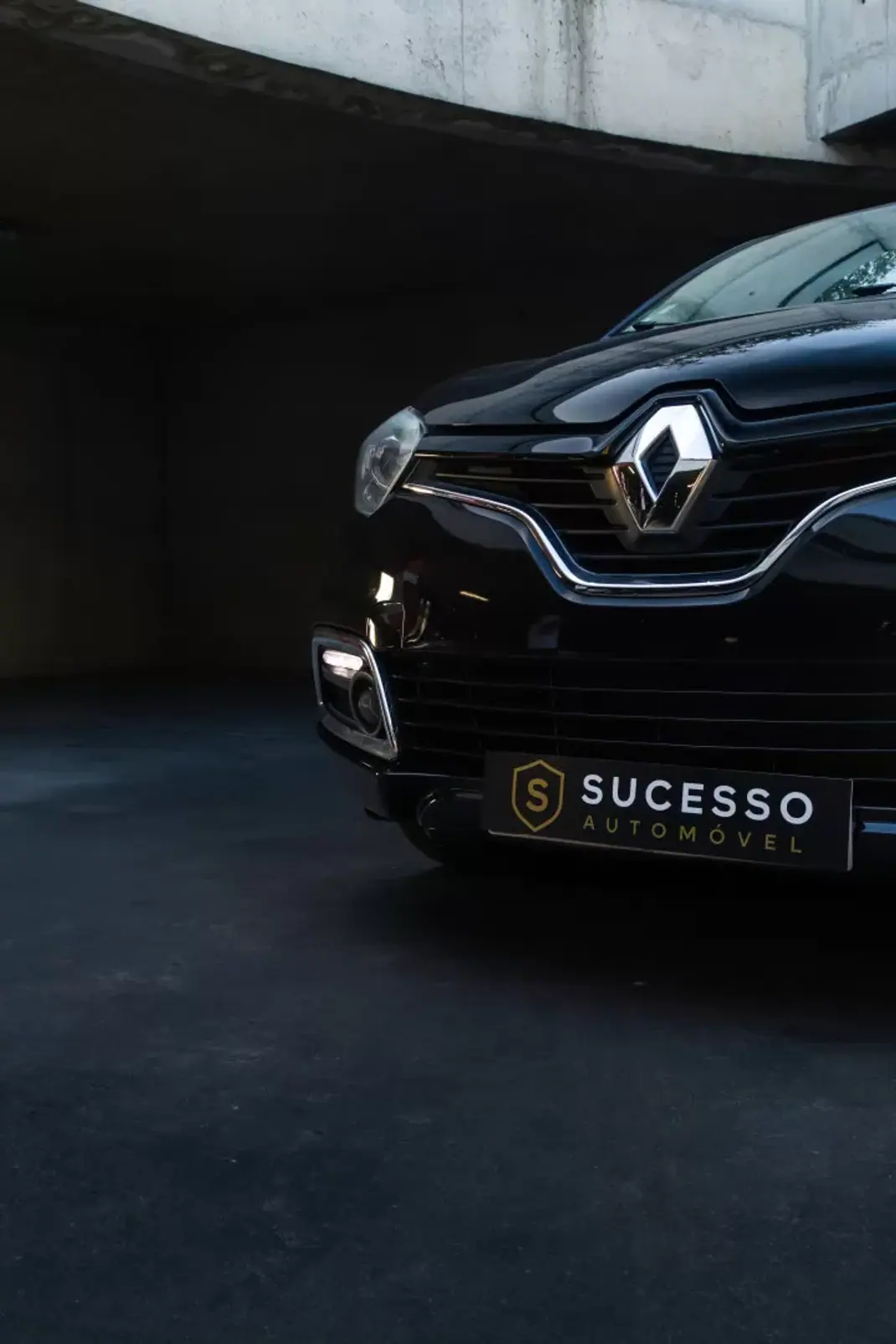 Renault Captur 2014 - 9950 EUR, 120326 km - 120326km - foto 8 de 16