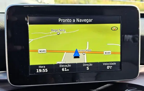 Mercedes-Benz C 180 2015 - 17500 EUR, 240000 km - AUTO.MOTO.pt - 240000km - foto 10 de 29
