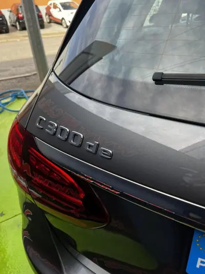 Mercedes-Benz C 300 2020 - 34900 EUR, 159000 km - AUTO.MOTO.pt - 159000km - foto 25 de 27