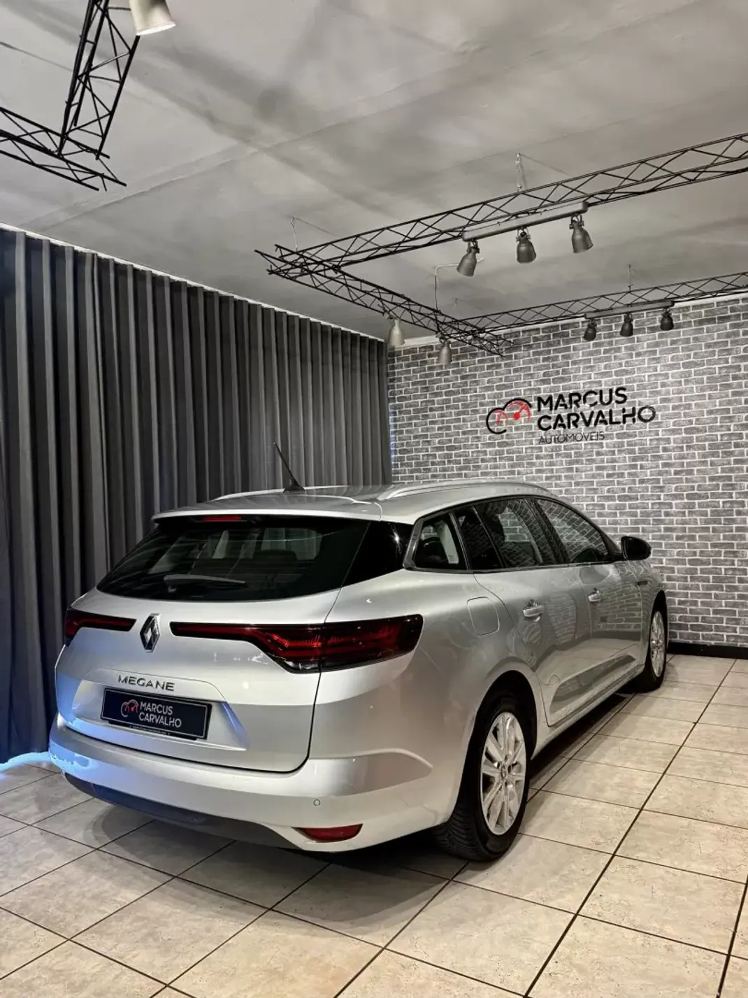 Renault Mégane Sport Tourer 2020 - 12990 EUR, 105000 km - 105000km - foto 6 de 15