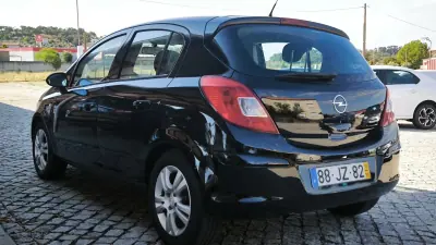 Opel Corsa 2010 — foto 6 de 6