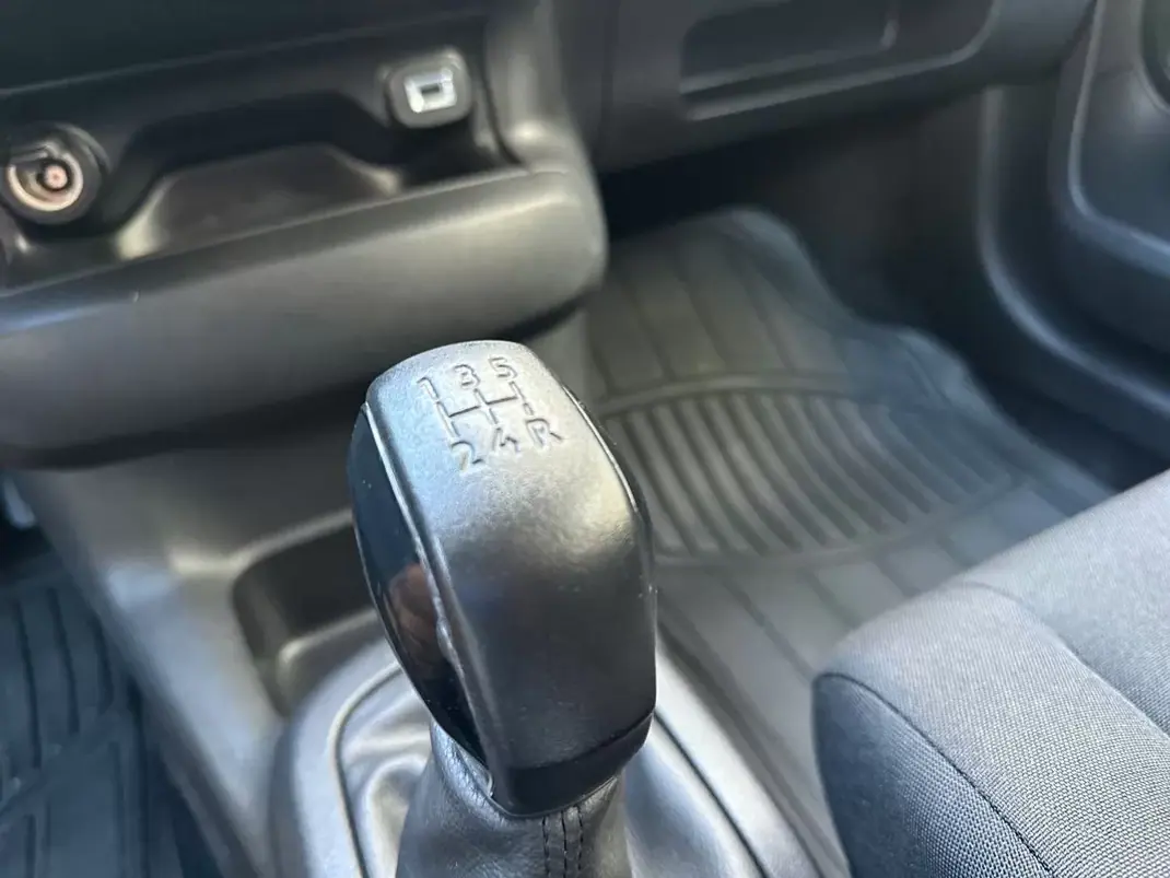 Citroën C4 Cactus 2018 - 9870 EUR, 89500 km - AUTO.MOTO.pt - 89500km - foto 43 de 47