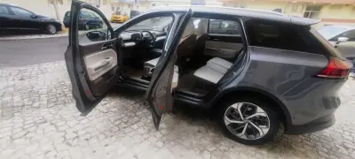 Aiways U5 2024 - 28500 EUR, 10380 km - AUTO.MOTO.pt - 10380km - foto 26 de 36
