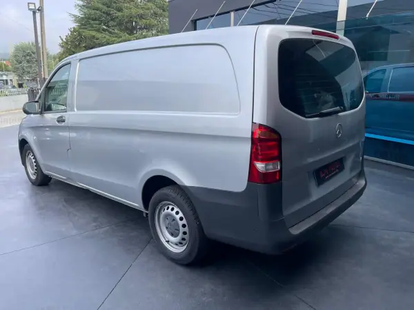 Mercedes-Benz Vito 2017 - 19900 EUR, 126000 km - 126000km - foto 5 de 13