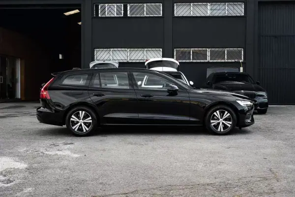 Volvo V60 2019 - 18400 EUR, 258859 km - AUTO.MOTO.pt - 258859km - foto 4 de 25