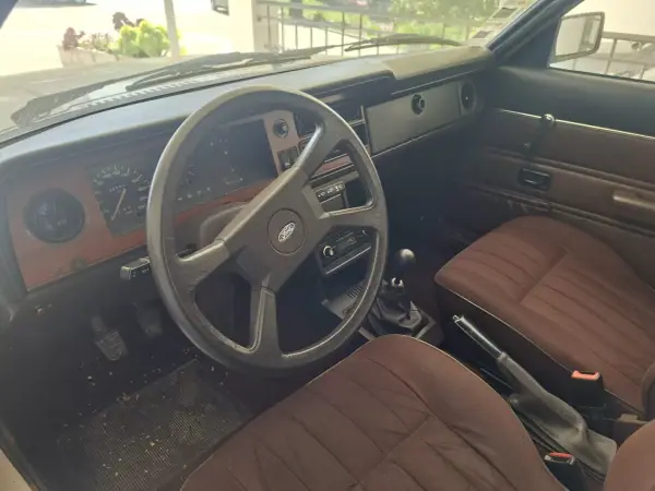 Ford Taunus 1996 - 4950 EUR, 34043 km - AUTO.MOTO.pt - 34043km - foto 7 de 9
