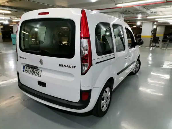 Renault Kangoo 2020 - 21950 EUR, 64000 km - AUTO.MOTO.pt - 64000km - foto 2 de 5