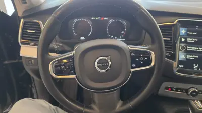 Volvo XC 90 2016 - 27900 EUR, 185393 km - AUTO.MOTO.pt - 185393km - foto 41 de 58